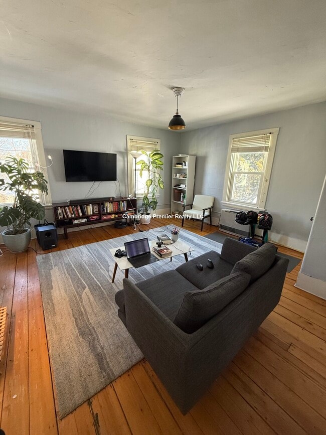 Building Photo - 434 Franklin St Unit 3