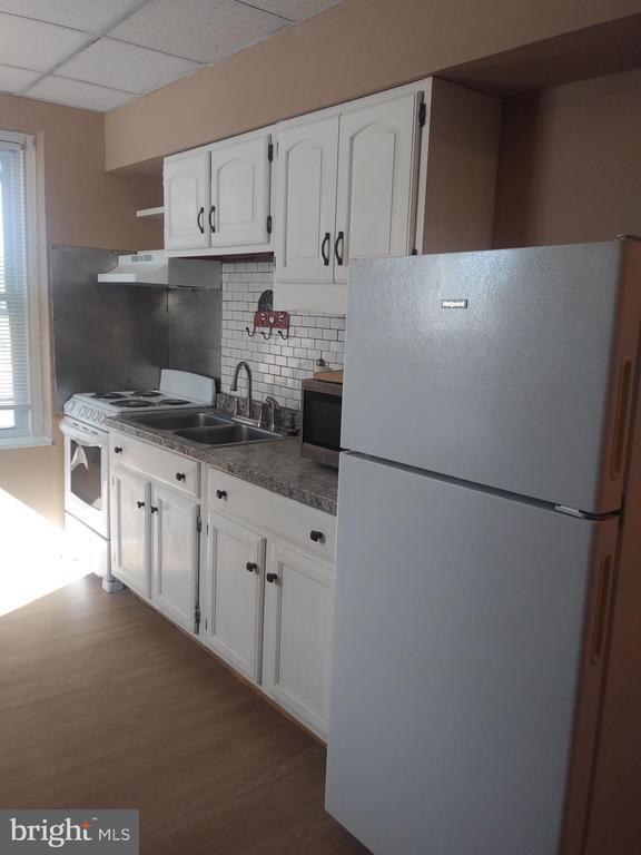 Photo - 618 DeKalb St