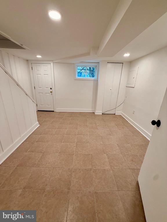 Photo - 1300 Dexter Terrace SE