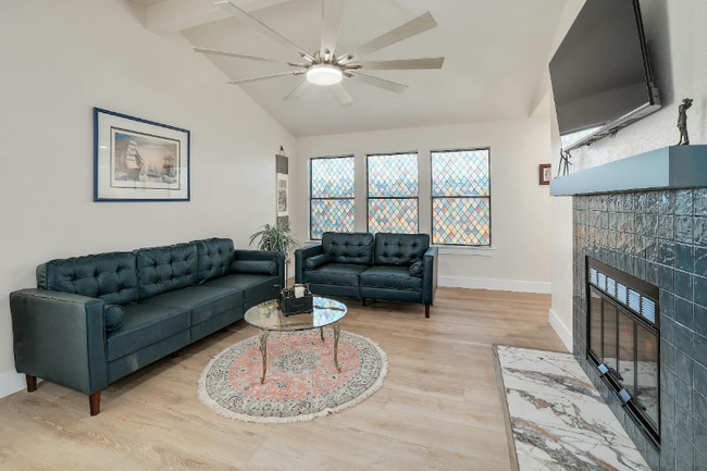 Photo - 12313 Limerick Ave