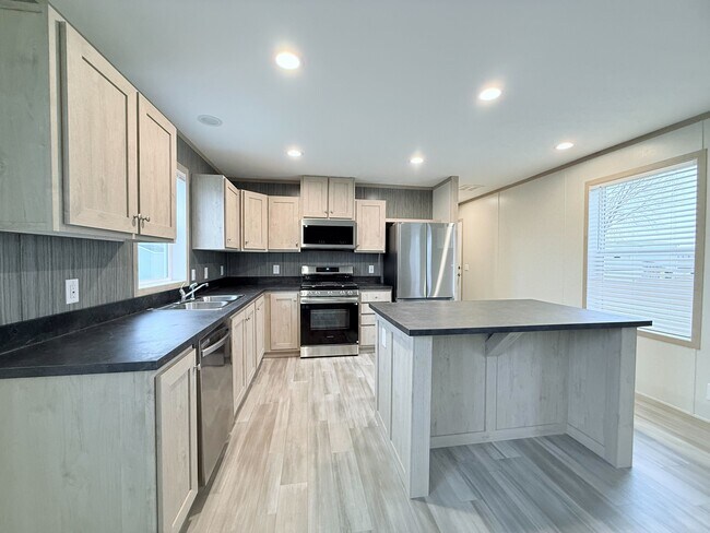 Photo - 29669 Danbury Ct