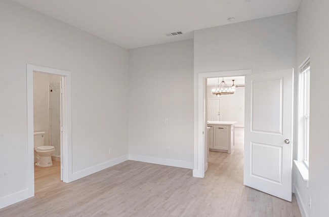 Photo - 13705 Biggs St Unidad 13705 Biggs street, Dallas Texas 75253