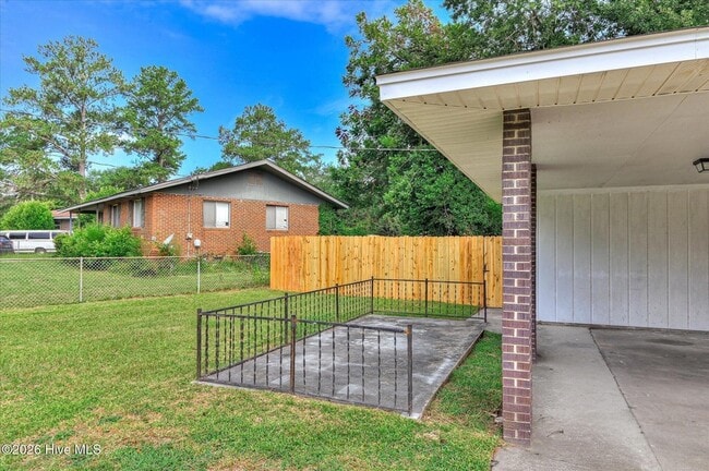 Photo - 1831 Cottonwood Dr