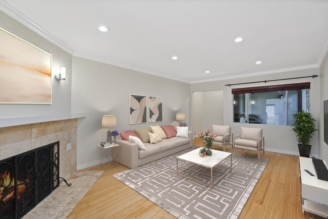 15457 Moorpark St Unit 5