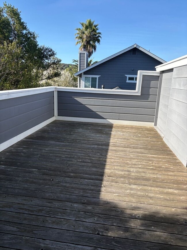 Photo - Great West Petaluma 2/1.5 Home - 422B Upham Street