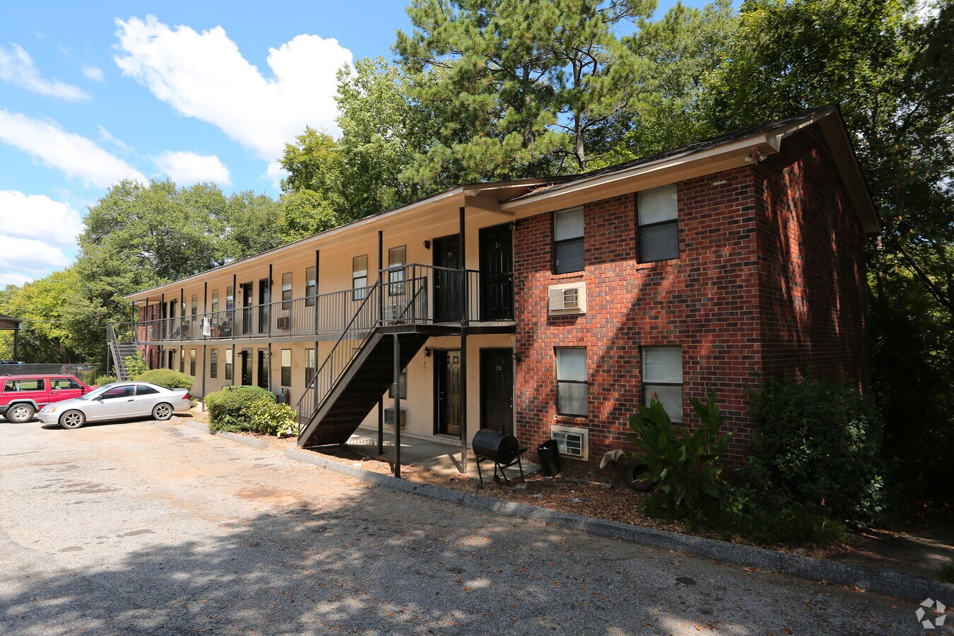 Riverview - Riverview Apartments