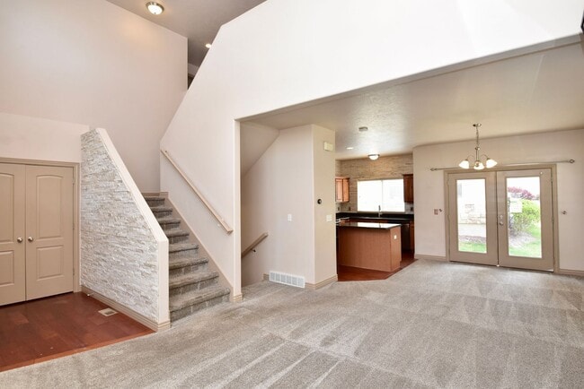 Photo - 3 Bed 2.5 Bath Home in HOA Community with Great Amenities!