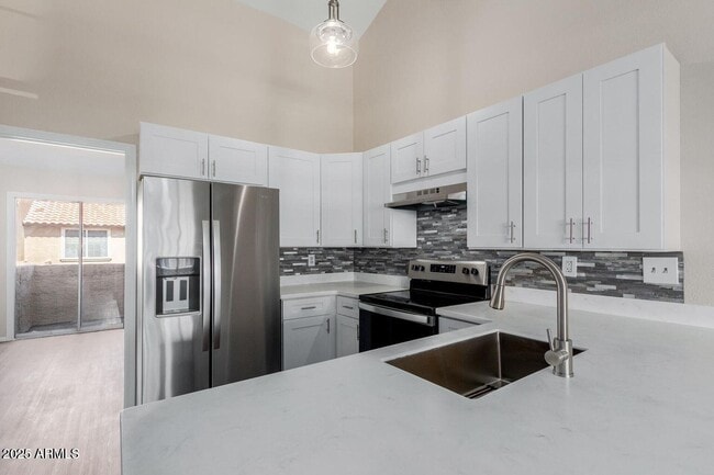 Building Photo - 4601 N 102nd Ave Unit 2202