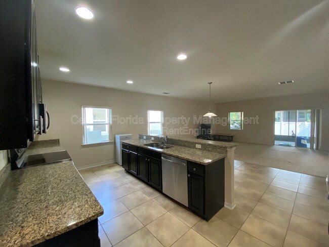 Photo - 2851 Moonstone Bend
