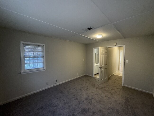 Photo - 5325 Queen Mary Ln