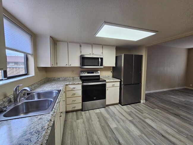 Photo - Immaculate 2 Bedroom Unit - Close to UNR!