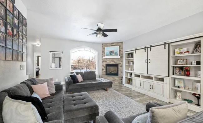 Photo - 304 Palomino Dr Unidad House