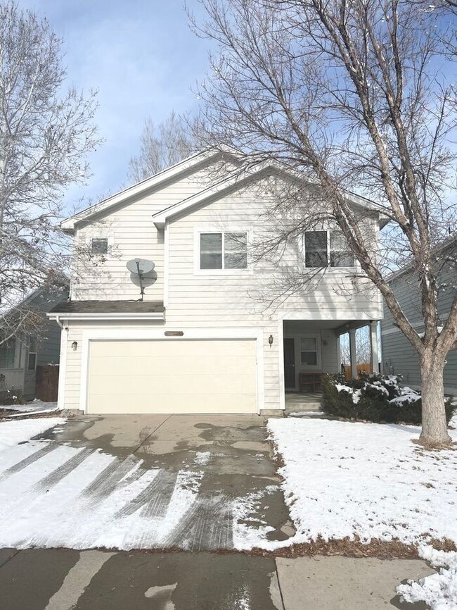 Beautiful 4 Bed 2 Bath Home in Firestone - Beautiful 4 Bed 2 Bath Home in Firestone