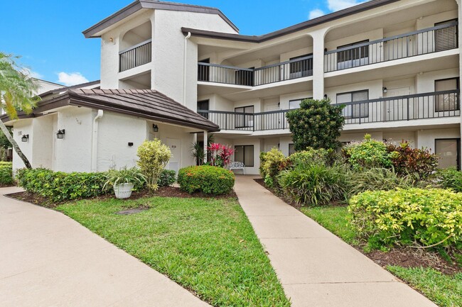 Building Photo - 5380 Cedar Lake Dr Unit 304 Rental