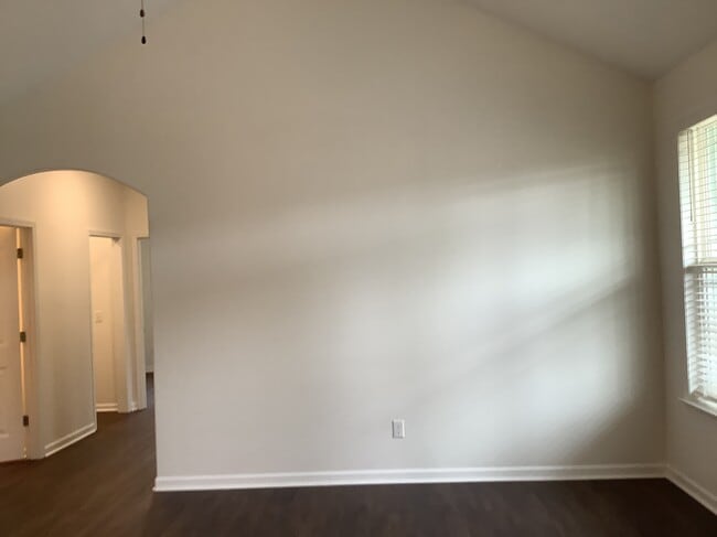 Photo - 125 Bur Oak Dr