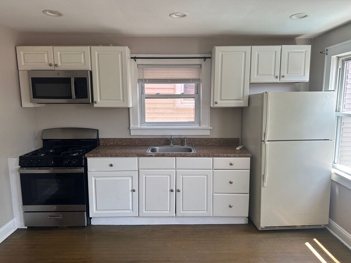 Photo - 241 Palisade Ave Unit 2R