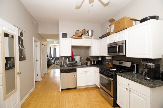 Photo - 2034 W Augusta Blvd Unit J04P