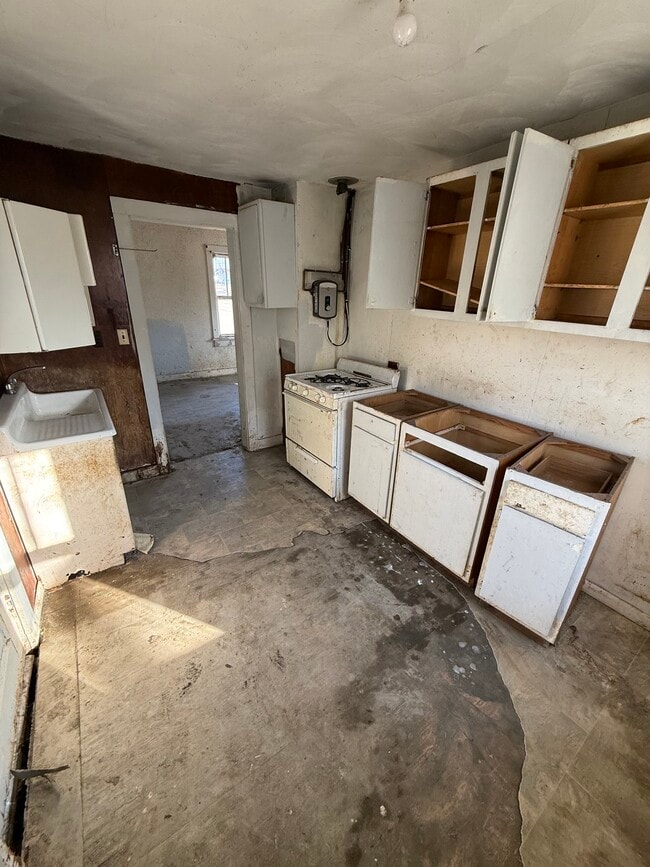 Photo - 1700 W Grand Ave