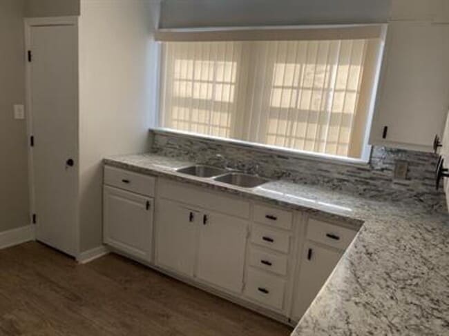 Photo - 138 Johnson St