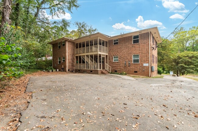 Photo - 2211 Morehead Ave Unit 4