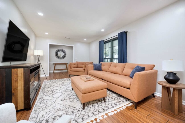 Photo - 6280 Charing Dr Unit ID1043892P