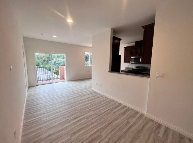 Photo - 6829 Simpson Ave North Hollywood, CA 91605 Unidad 3