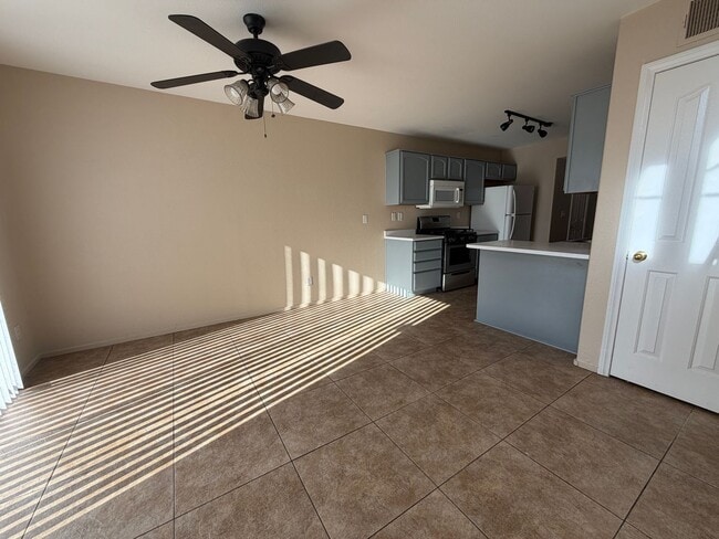 Photo - Gorgeous 3 bedroom Townhome ready for immediate move-in!