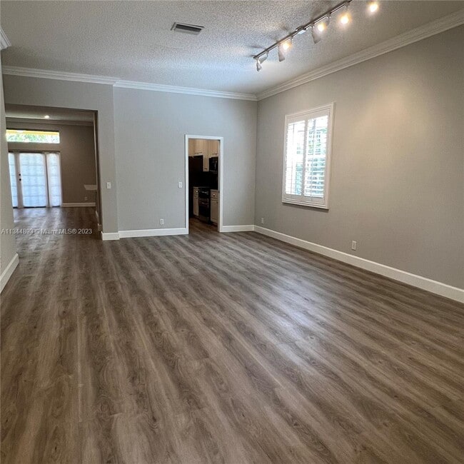 Photo - 4118 Laurel Ridge Cir