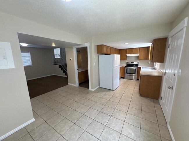 Photo - 1894 W 680 N