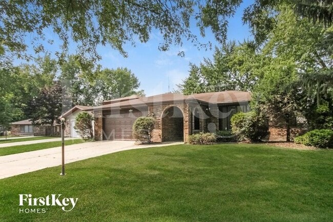 Photo - 18428 Lange St