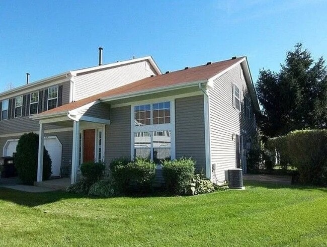 Building Photo - 314 Wisteria Dr