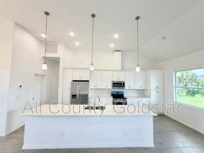 Photo - 14300 Kay Ln