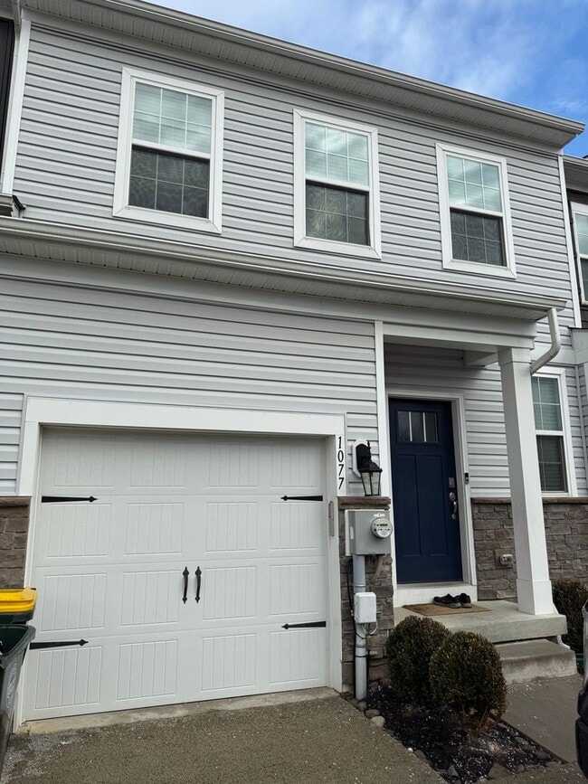 Photo - LARGE THREE BEDROOM TOWNHOME in PARKLAND SCHOOLS
