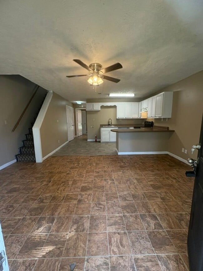 Photo - Renovated 3 Bedroom 2 Bath Home for Rent!