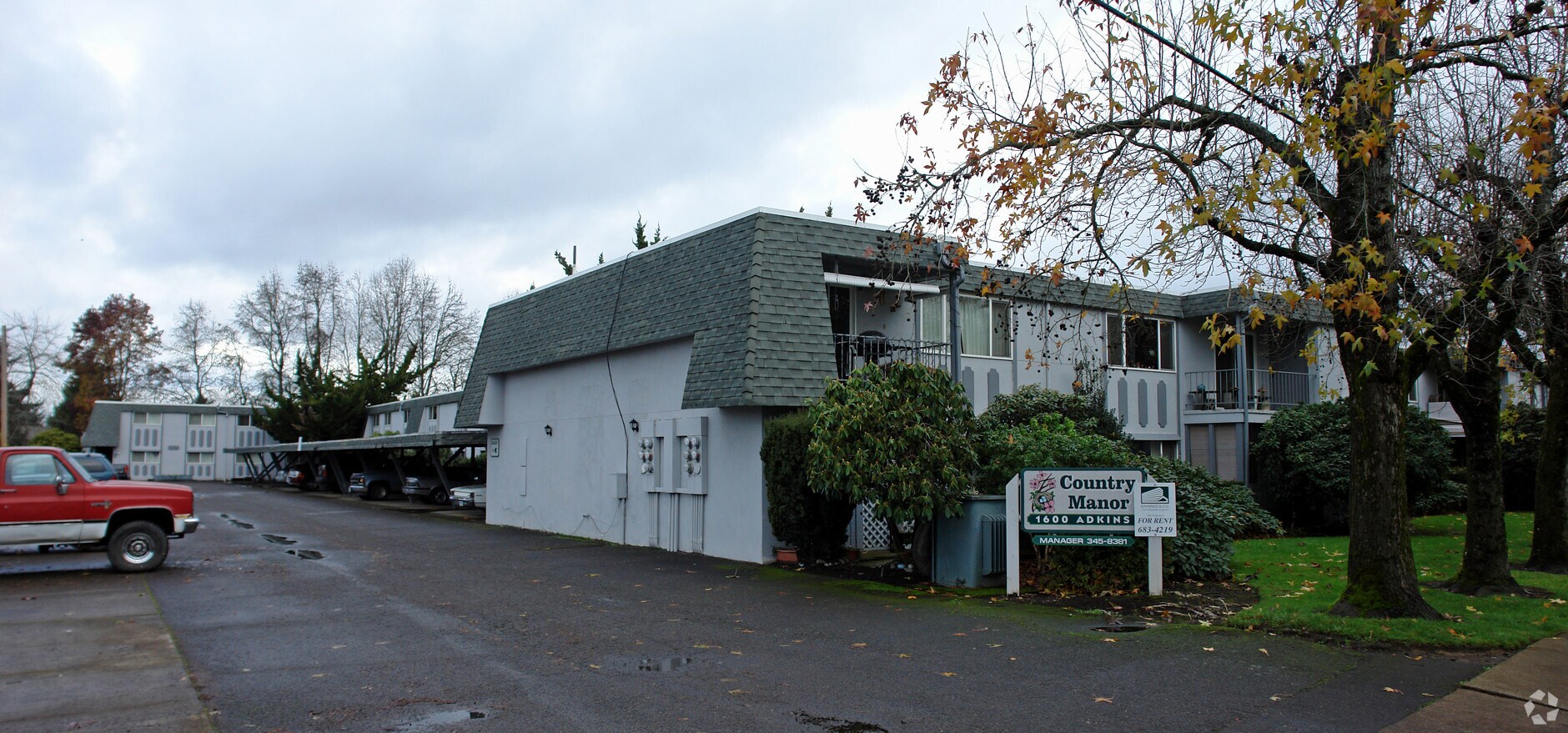 Photo - Country Manor
