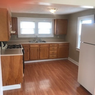 Photo - 831 Cecil St