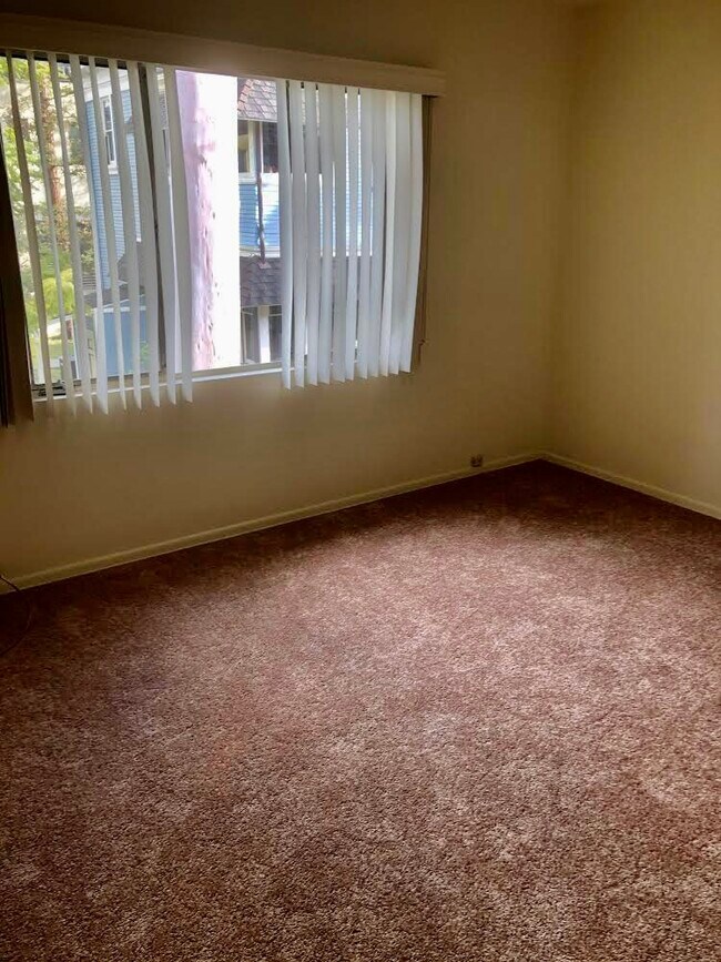 275 S Marengo Ave Apartments Unit 30 Pasadena, CA