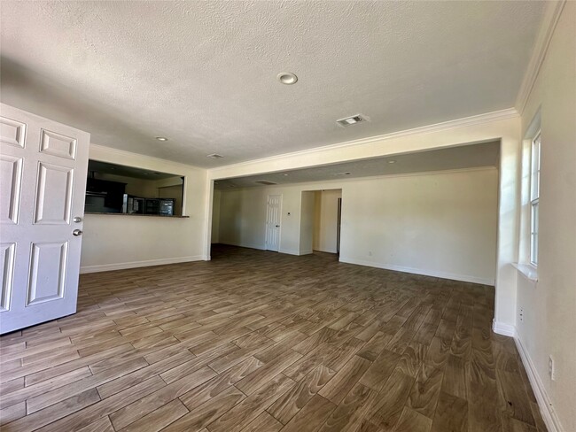 Photo - 3331 Longhorn Dr