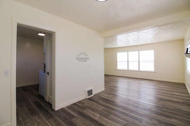Photo - 3 Bedroom, 2 Bath Duplex in Central Richland