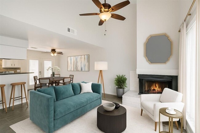 Building Photo - 5604 Woodrow Ave Unit 1