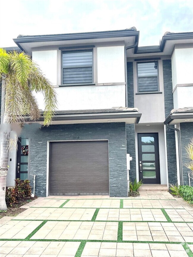 Building Photo - 9083 NW 159th St Rental