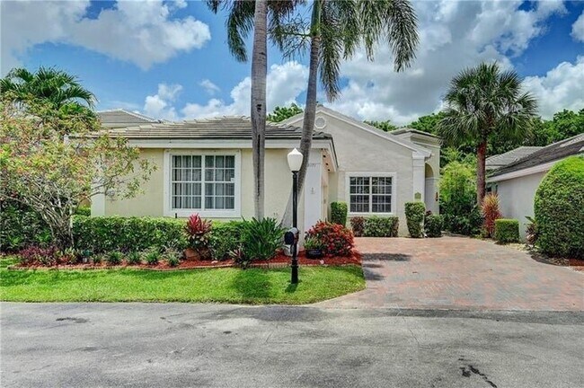 Photo - 8171 Hampton Wood Dr