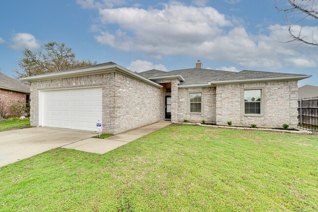 Photo - 102 Paloma Cir