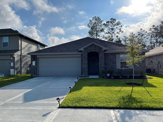 Building Photo - 18356 Klamath Falls Ln