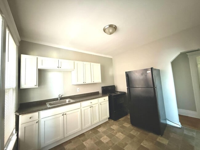 Photo - 4858 Commonwealth St Unit 2