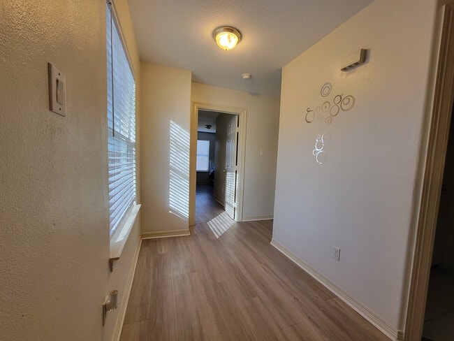 Photo - 3807 Lydia St