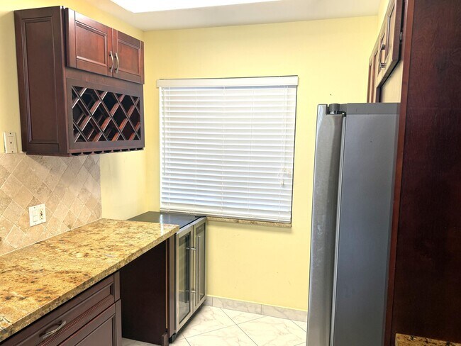 Photo - 7076 Huntington Ln Unit 608