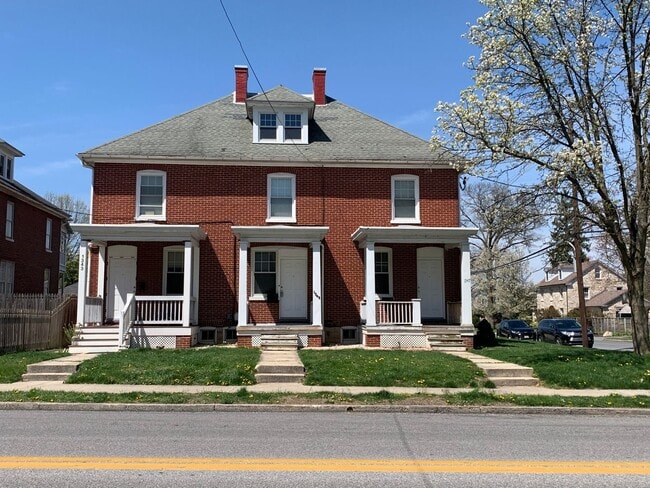 Photo - 1343-1347 Scotland Ave Unidad 1345