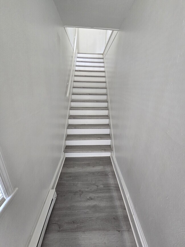 Photo - 126 W Seaview Ave