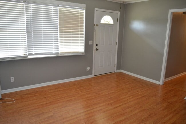 Photo - 138 Cypress Cir